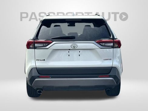 Used 2019 Toyota RAV4 Limited image 3