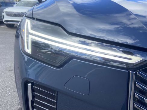 New 2026 Volvo XC90 B6 Ultra image 4
