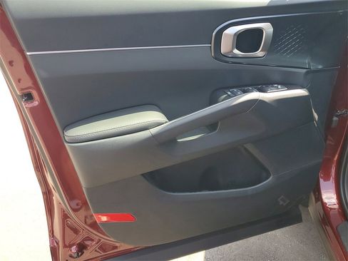 New 2025 Kia Sorento EX w/ Panoramic Sunroof Package image 8