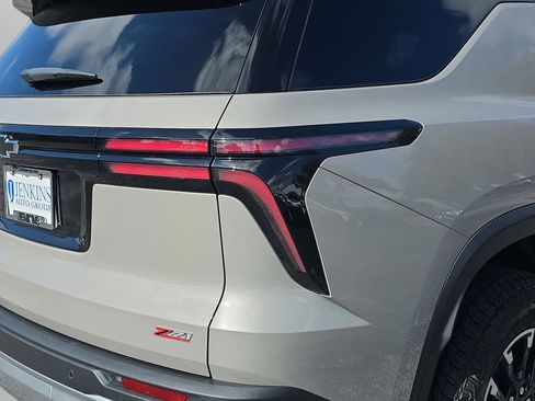 New 2026 Chevrolet Traverse Z71 w/ Driver Confidence Package image 14