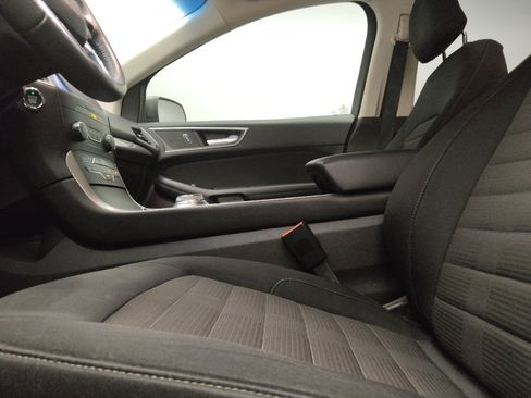 Used 2019 Ford Edge SEL FWD image 17