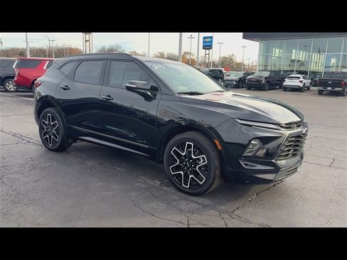 Certified 2023 Chevrolet Blazer RS image 2