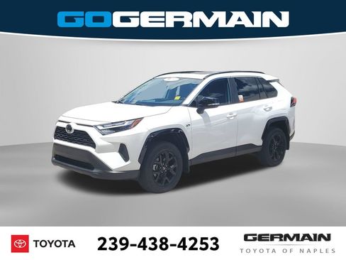 Used 2025 Toyota RAV4 XLE w/ Convenience Package FWD image 1