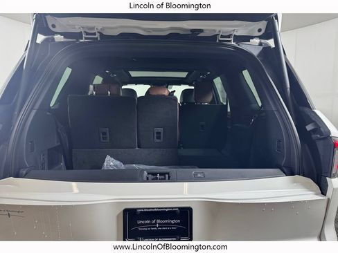 New 2026 Lincoln Navigator Reserve AWD/4WD image 30