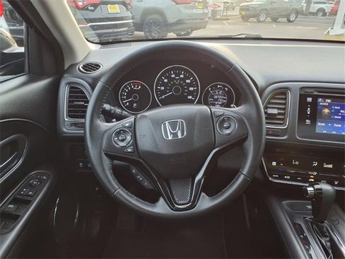Used 2016 Honda HR-V EX-L image 10