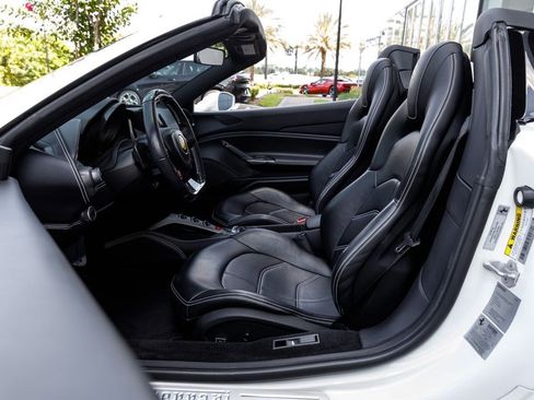 Used 2019 Ferrari 488 Spider RWD image 25