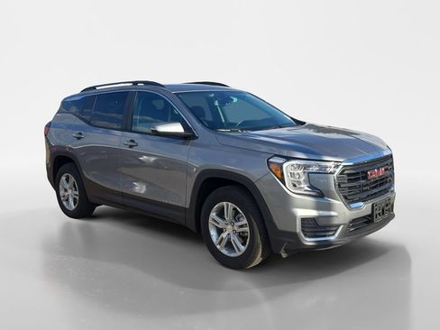 Used 2024 GMC Terrain SLE w/ Driver Convenience Package AWD/4WD image 8