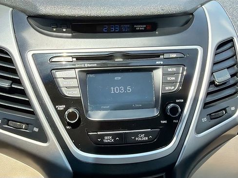 Used 2016 Hyundai Elantra Value Edition FWD image 15