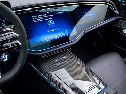 New 2026 Mercedes-Benz E 53 AMG e 4MATIC Sedan image 12