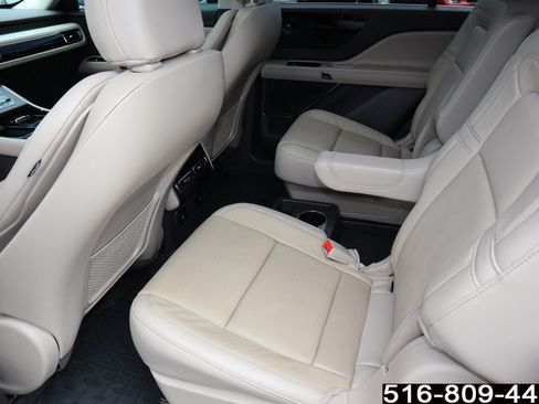 Used 2023 Lincoln Aviator Reserve w/ Elements Package Plus AWD/4WD image 17