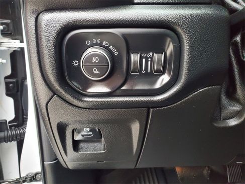 Used 2019 RAM 1500 Rebel image 11