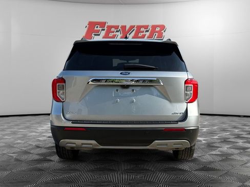 Certified 2023 Ford Explorer XLT w/ Equipment Group 202A AWD/4WD image 4