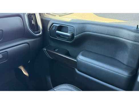 Used 2020 GMC Sierra 1500 SLT w/ SLT Premium Package image 18