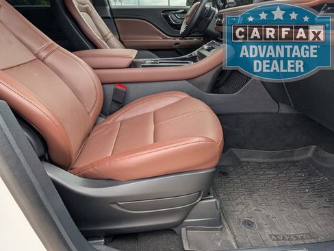 Used 2025 Lincoln Aviator Reserve AWD/4WD image 26