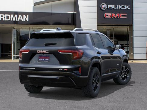 New 2026 GMC Terrain AT4 AWD/4WD image 4