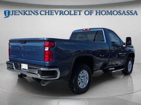 New 2025 Chevrolet Silverado 2500 LT w/ Convenience Package AWD/4WD image 4