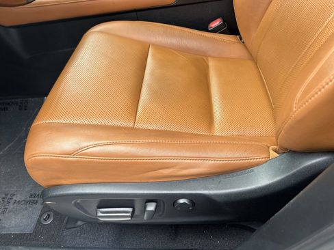 Used 2021 Lexus RX 350L FWD w/ Premium Package image 12