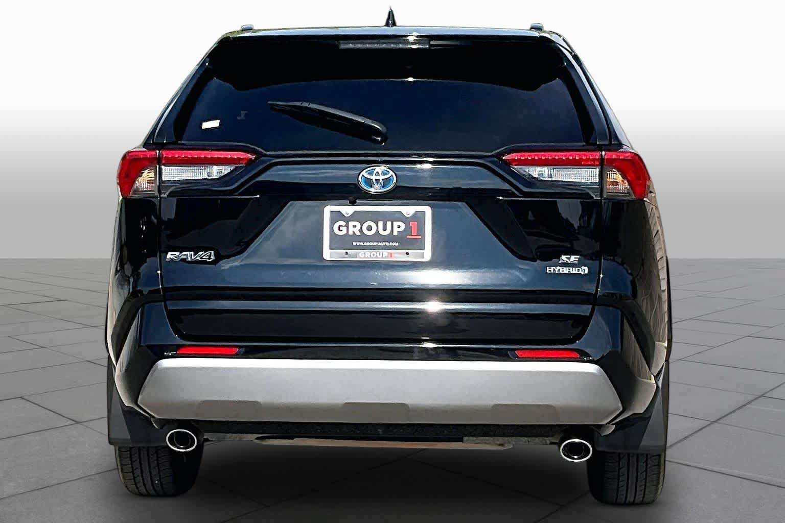 Used 2023 Toyota RAV4 SE AWD/4WD image 5