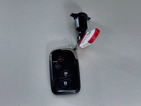 Used 2010 Lexus LS 460 RWD image 42