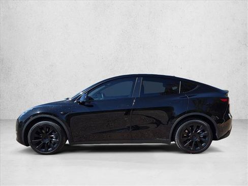 Used 2021 Tesla Model Y Long Range AWD/4WD image 8