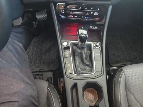 Used 2025 Volkswagen Jetta SEL image 22