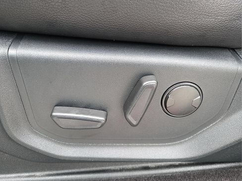 Used 2020 Ford F150 Lariat AWD/4WD image 15