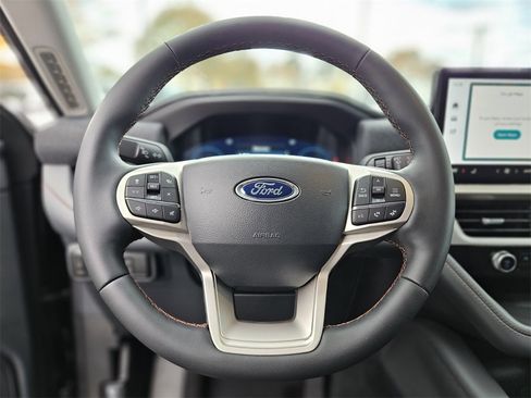 New 2026 Ford Explorer Active image 27