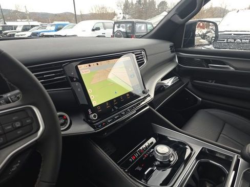 New 2026 Jeep Grand Wagoneer Limited w/ Premium Group II image 24