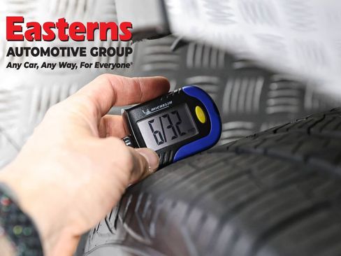 Used 2024 Ford Edge SEL image 26