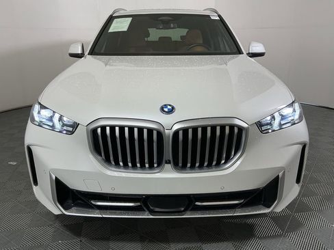 Certified 2025 BMW X5 xDrive50e w/ Executive Package AWD/4WD image 3