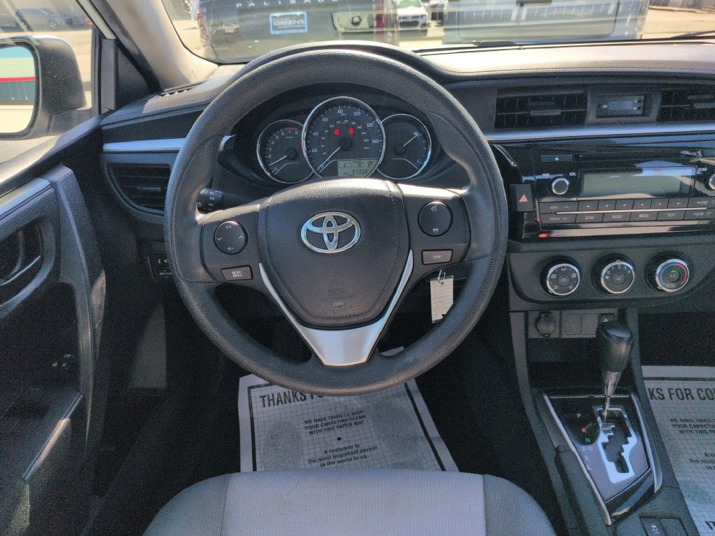 Used 2015 Toyota Corolla L FWD image 13