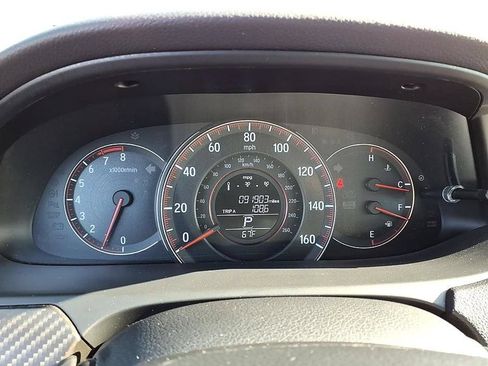 Used 2017 Honda Accord Sport image 29