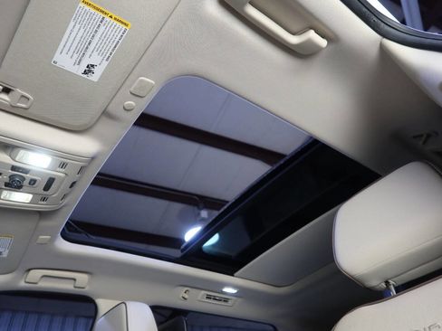 Used 2023 GMC Yukon XL Denali w/ Denali Reserve Package image 26