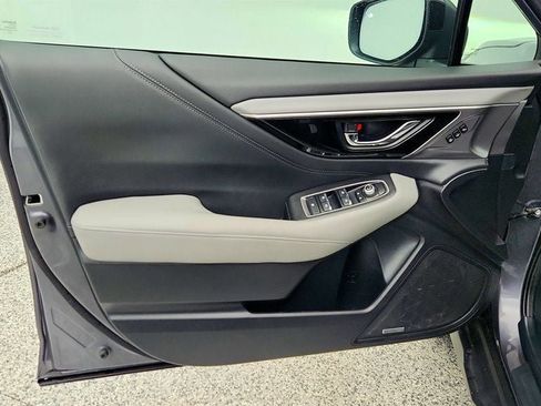 Used 2022 Subaru Outback Limited image 11