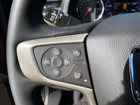 Used 2023 GMC Acadia Denali w/ Black Diamond Edition image 18