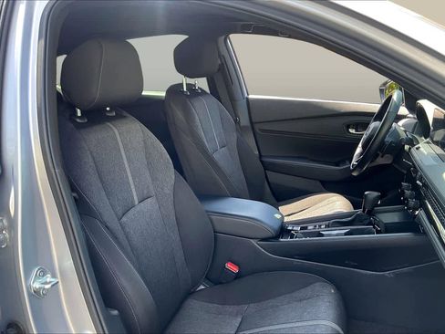 Used 2024 Honda Accord Sport image 8