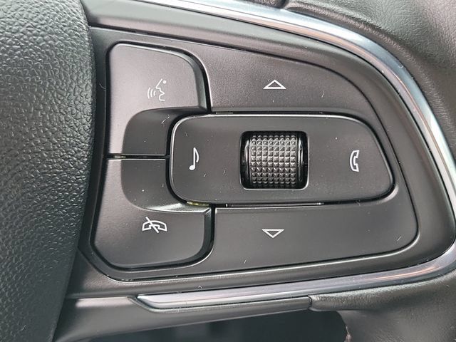 Used 2025 Buick Envista Sport Touring FWD image 9