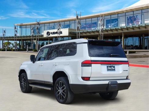 Certified 2025 Lexus GX 550 image 4