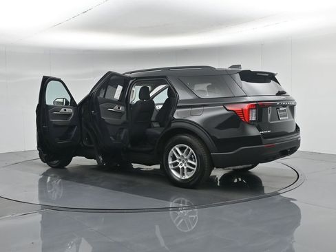 New 2026 Ford Explorer Active RWD image 34