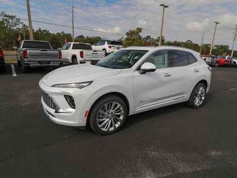 New 2026 Buick Envision Avenir image 4