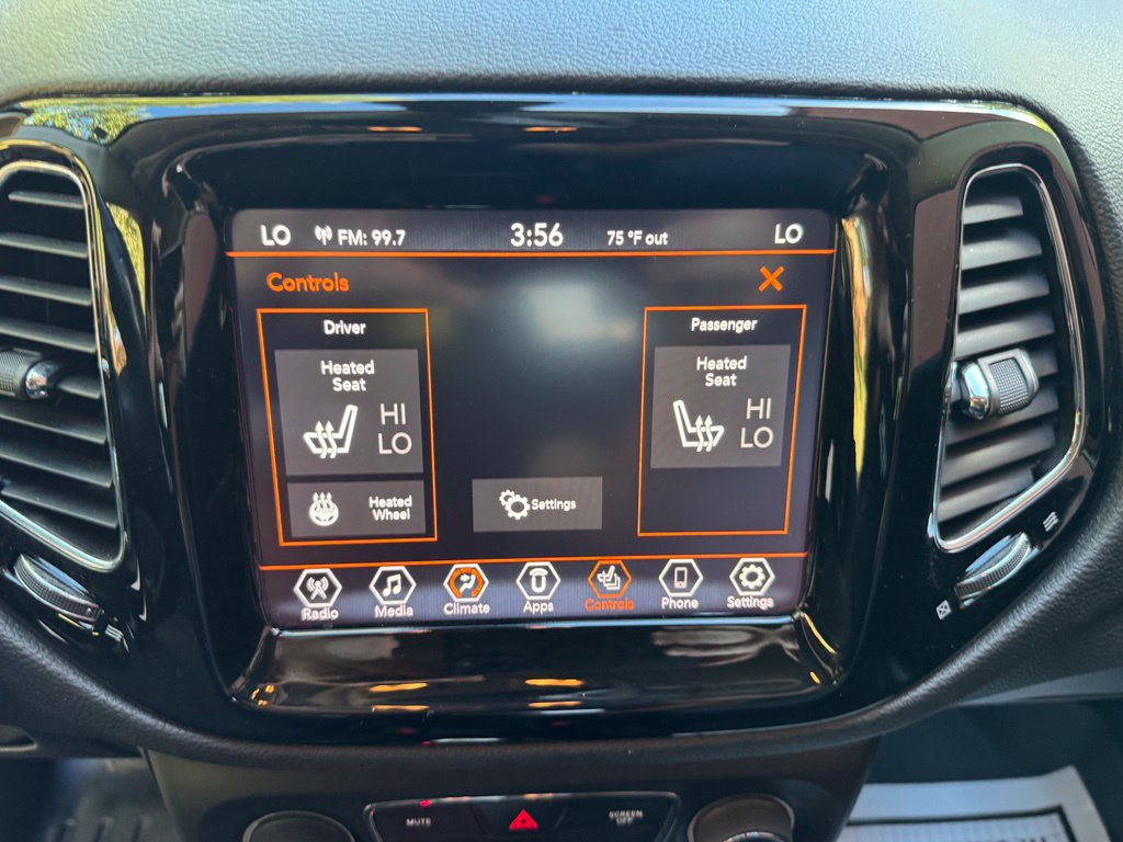 Used 2019 Jeep Compass Limited AWD/4WD image 17
