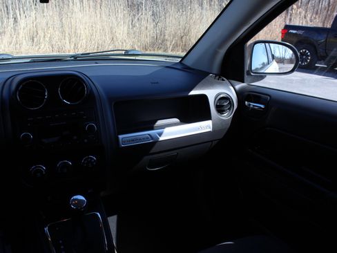 Used 2014 Jeep Compass Sport w/ Power Value Group image 20