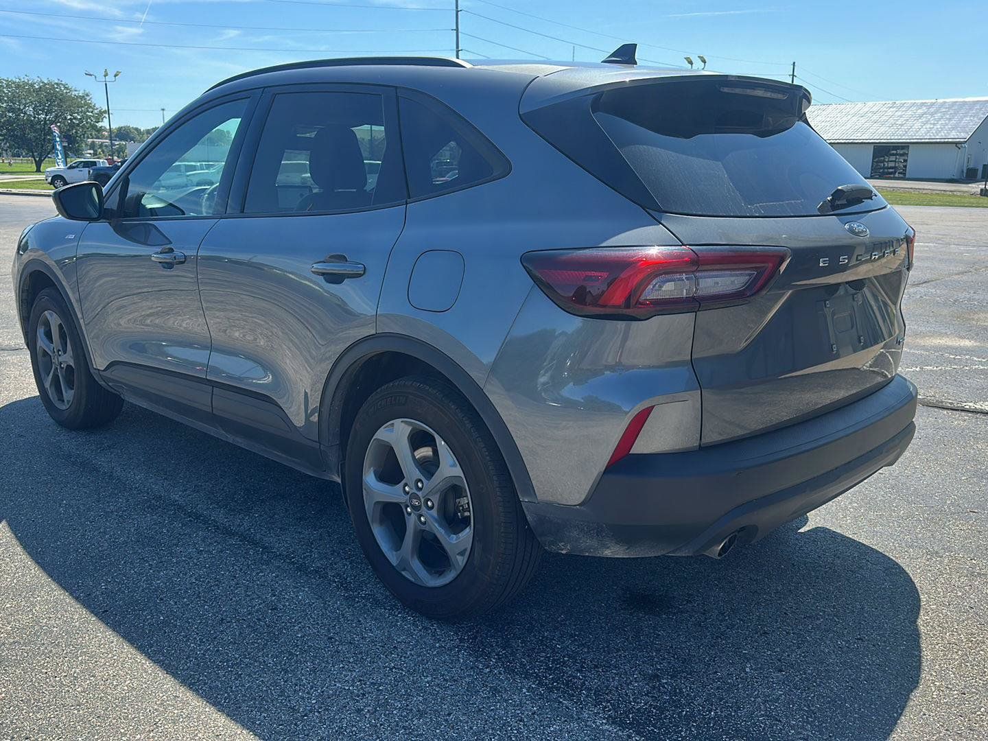 Used 2025 Ford Escape ST-Line Select AWD/4WD image 7