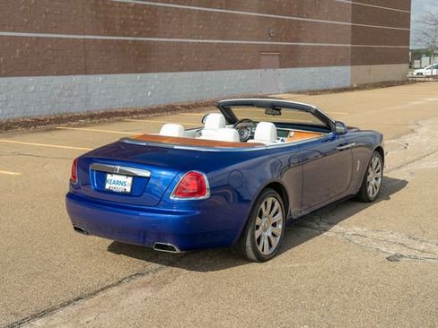 Used 2017 Rolls-Royce Dawn RWD image 41