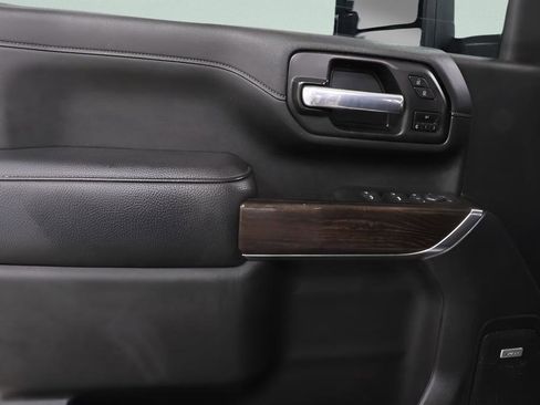 Used 2021 GMC Sierra 3500 Denali w/ Denali Ultimate Package image 24