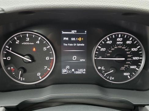 Used 2024 Subaru Crosstrek 2.5i Limited w/ Crosstrek Mirror Package image 25