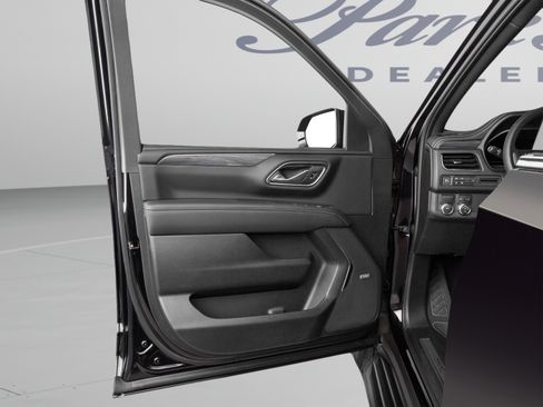 Used 2022 GMC Yukon SLT w/ SLT Premium Package AWD/4WD image 12