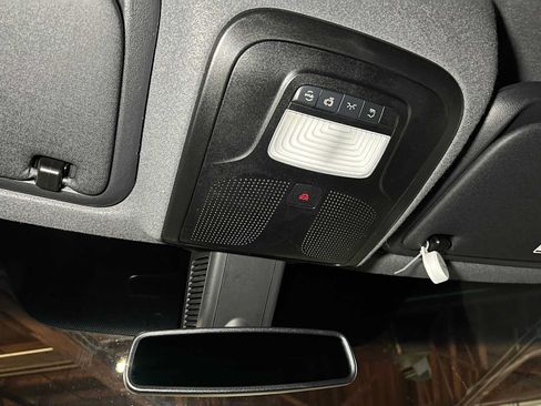 Used 2025 Mercedes-Benz Sprinter 2500 image 30