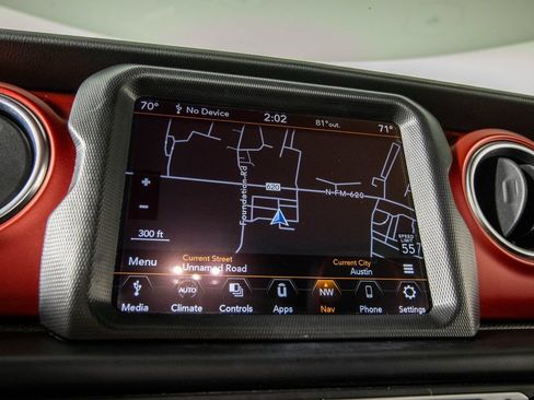 Used 2023 Jeep Gladiator Rubicon w/ LED Lighting Group AWD/4WD image 24