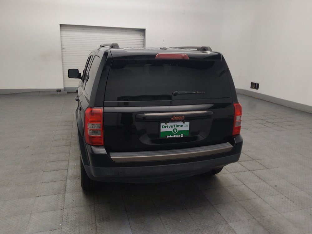 Used 2017 Jeep Patriot 75th Anniversary w/ Power Value Group FWD image 6